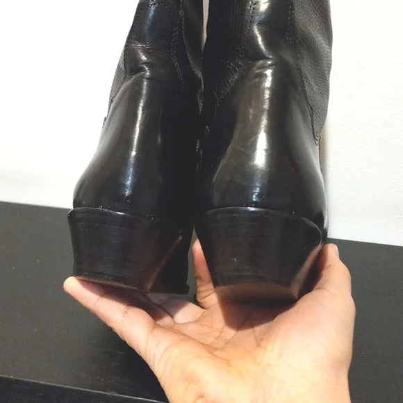 Joan & David boots - Picture 4 of 11